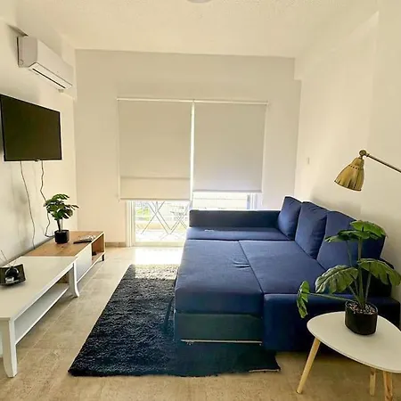 Two Bedroom In Downtown Daire *