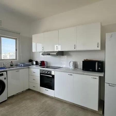 Daire Two Bedroom In Downtown *